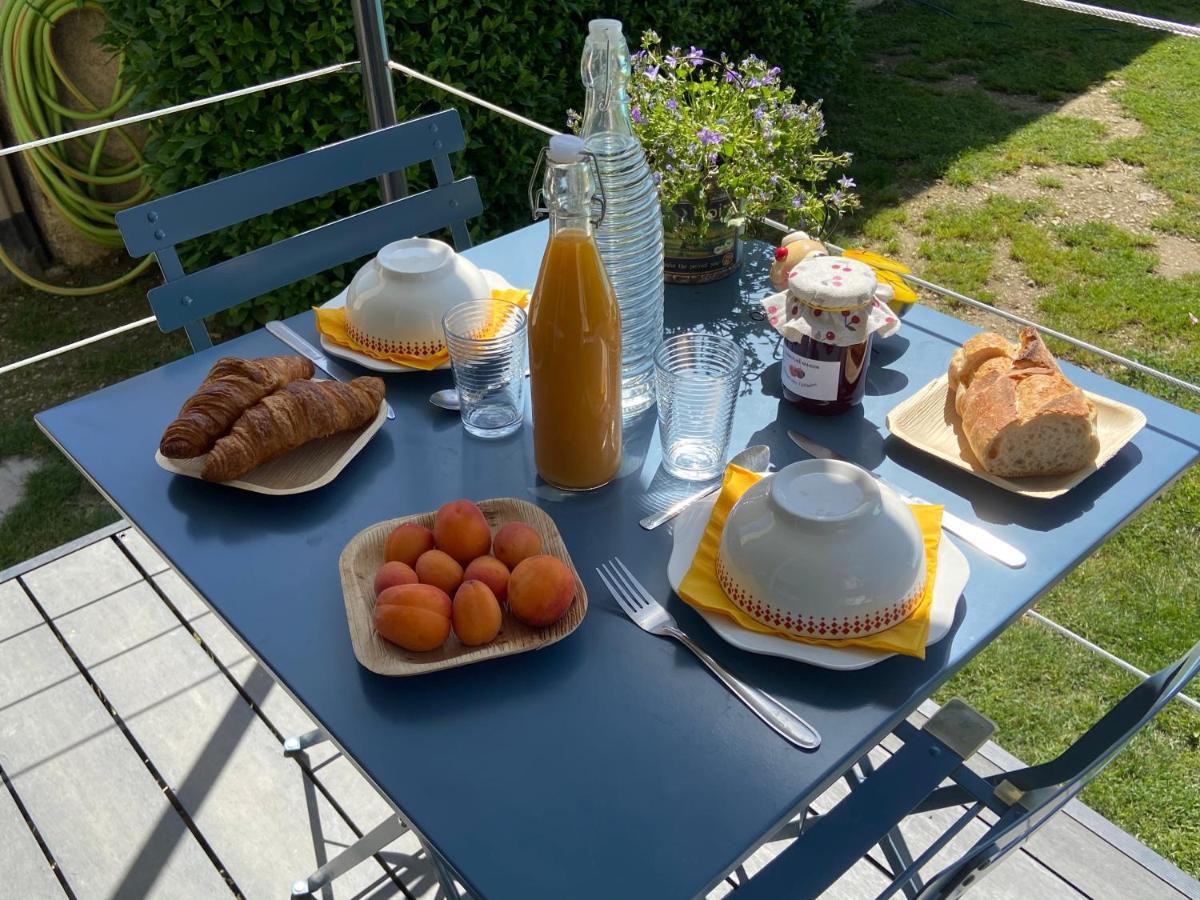 Les Taillades Chez Frederique Et Jean-Claude酒店 外观 照片